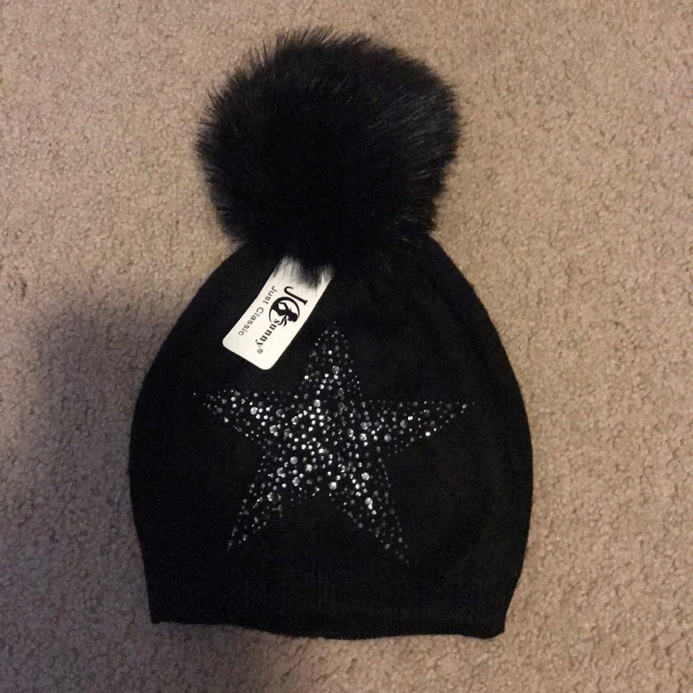 Woman's cashmere black beanie